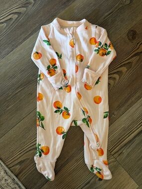 Old Navy Peach Print Footed One-Piece Pajamas - Pink
